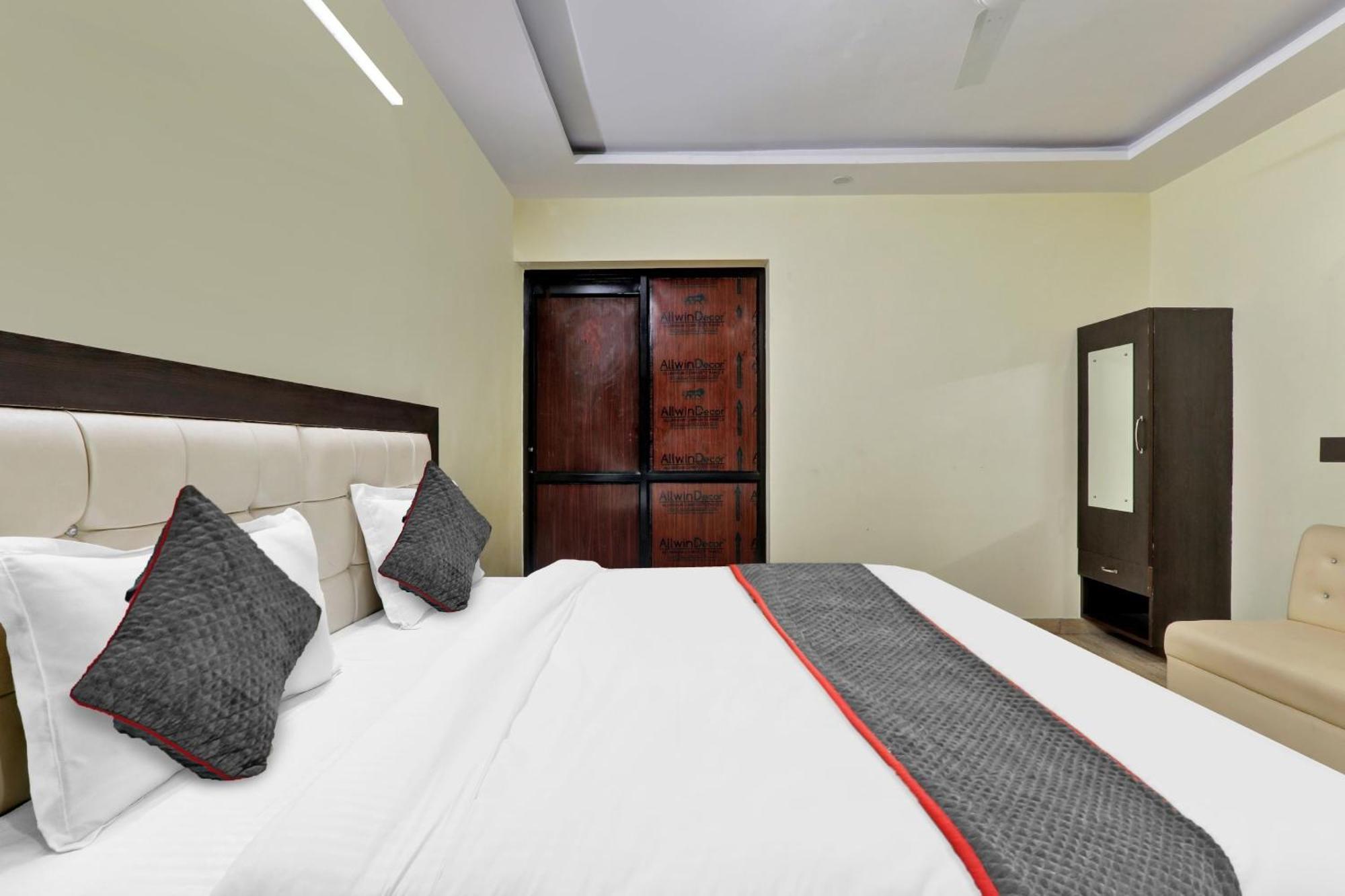 Collection O Starfield Hotel Lucknow Exterior photo
