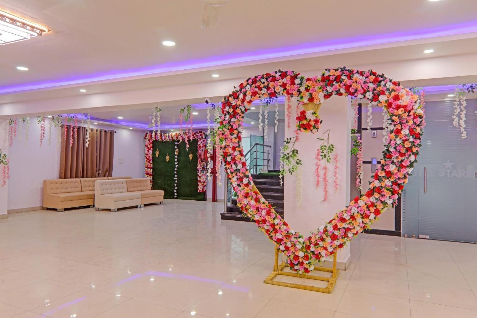 Collection O Starfield Hotel Lucknow Exterior photo