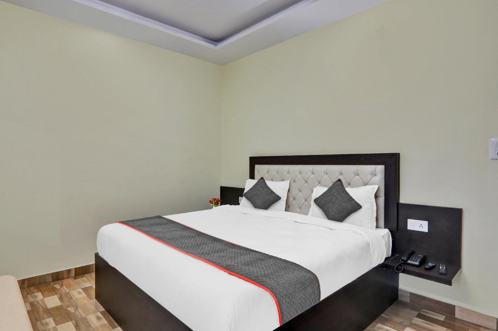 Collection O Starfield Hotel Lucknow Exterior photo